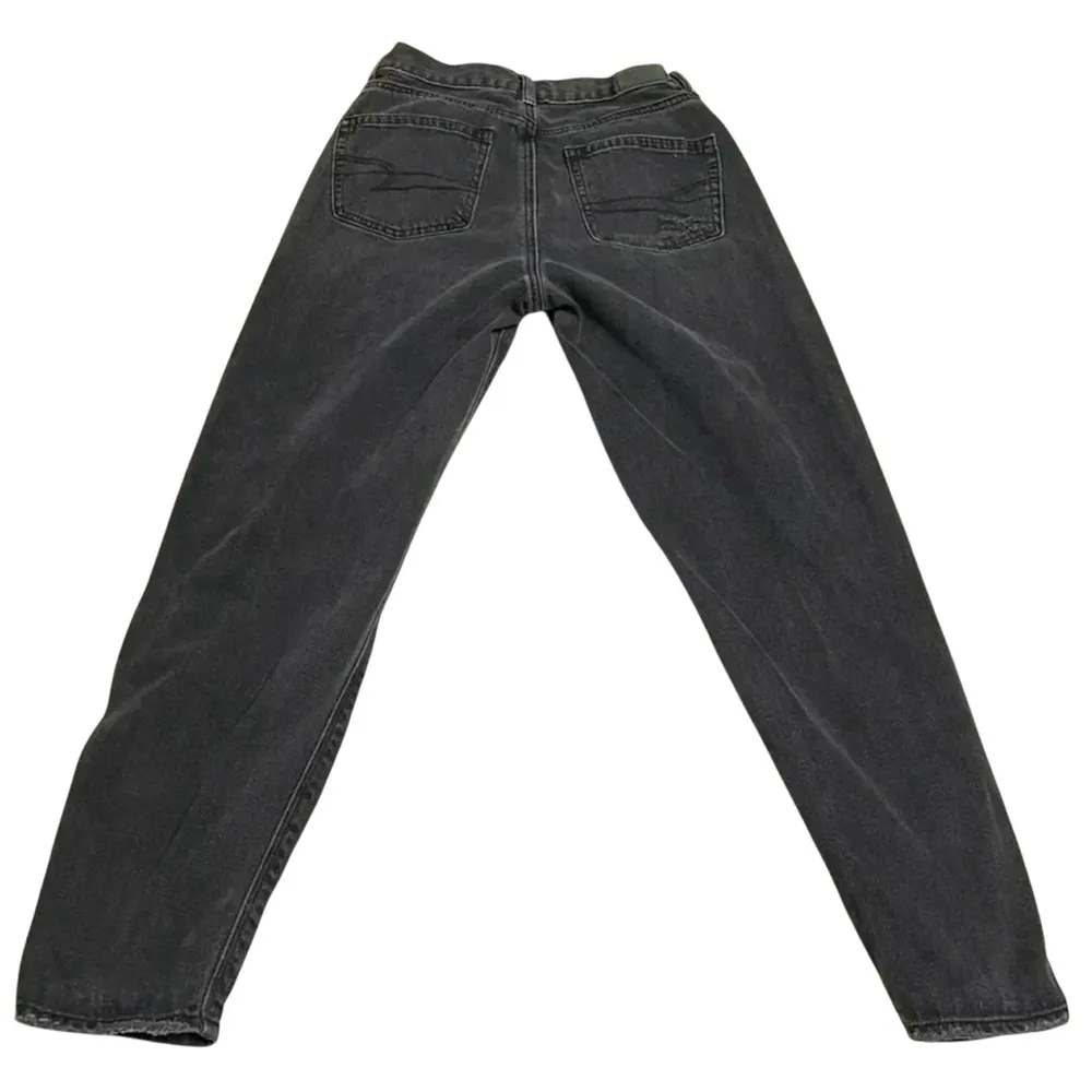 American Eagle Relaxed Mom Jeans - Image 3