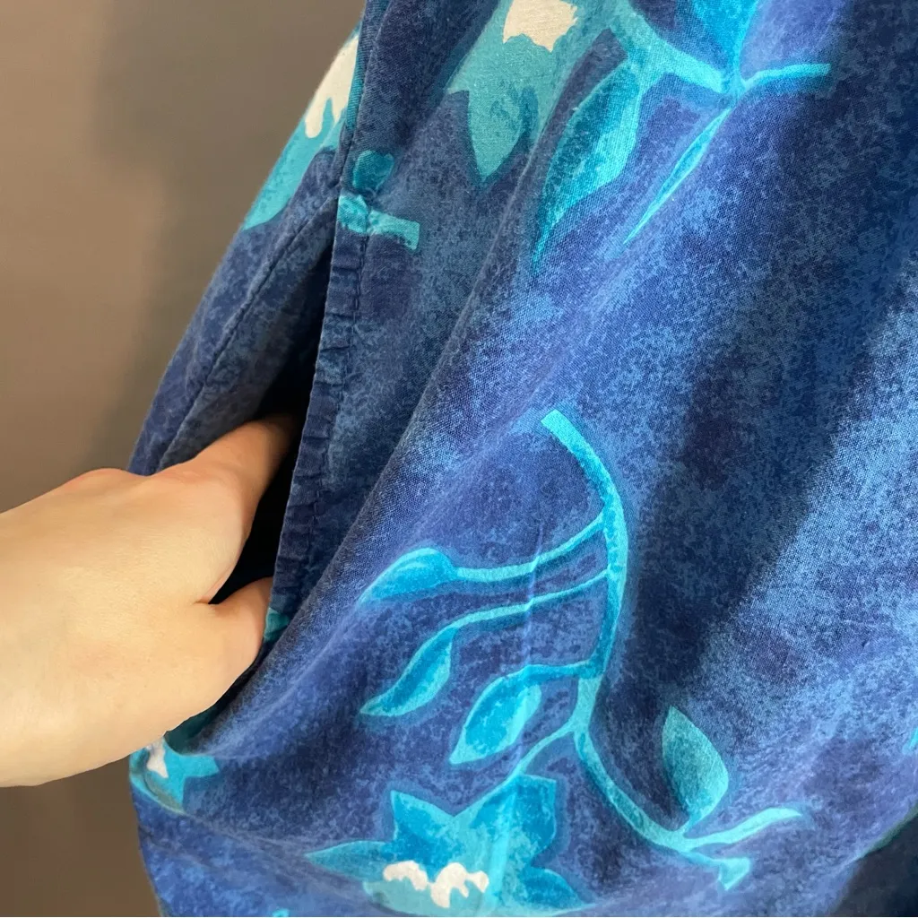 Vintage Muumuu Dress Blue Floral Relaxed Fit Pockets Buttons Gathered Shoulders‎ Size L - Image 7