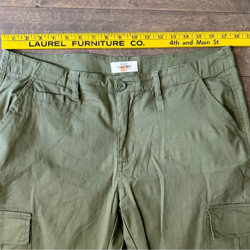 Cali 1850 Green Cargo Pants - Image 2