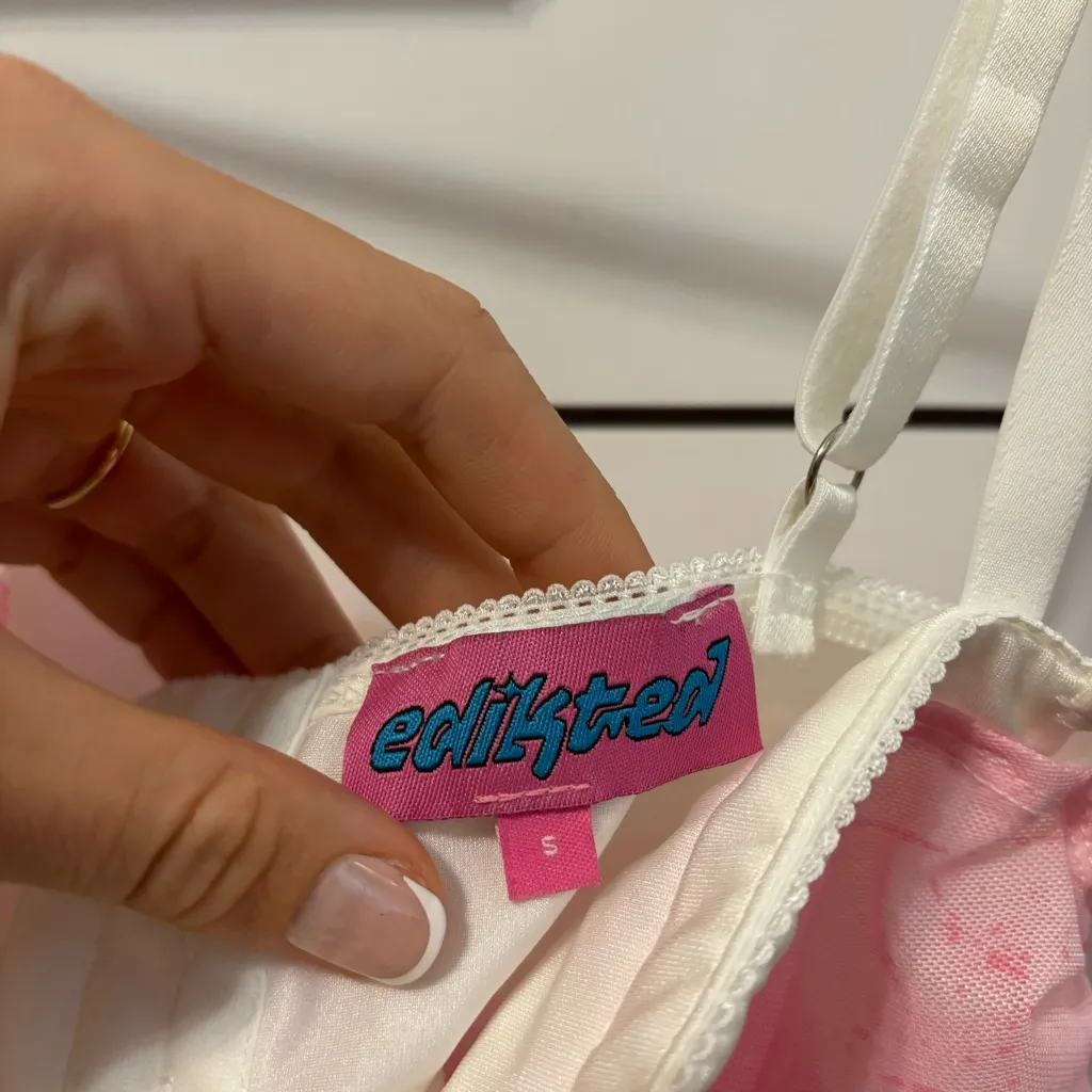 Edikted Evelyn Print Ruched Crop Camisole - Image 4