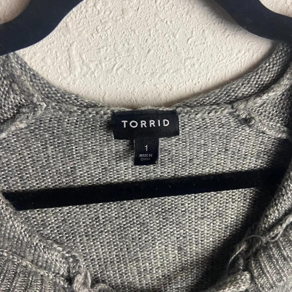 Torrid Size 1 Chunky Pullover Hooded Raglan Sweater Gray Green Camo Heart 1x Top - Image 5