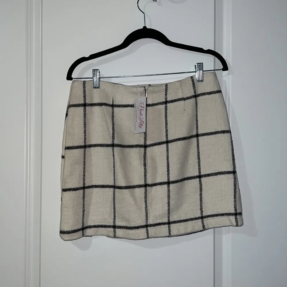 Pink Lily Plaid Pencil Mini Skirt - Image 3