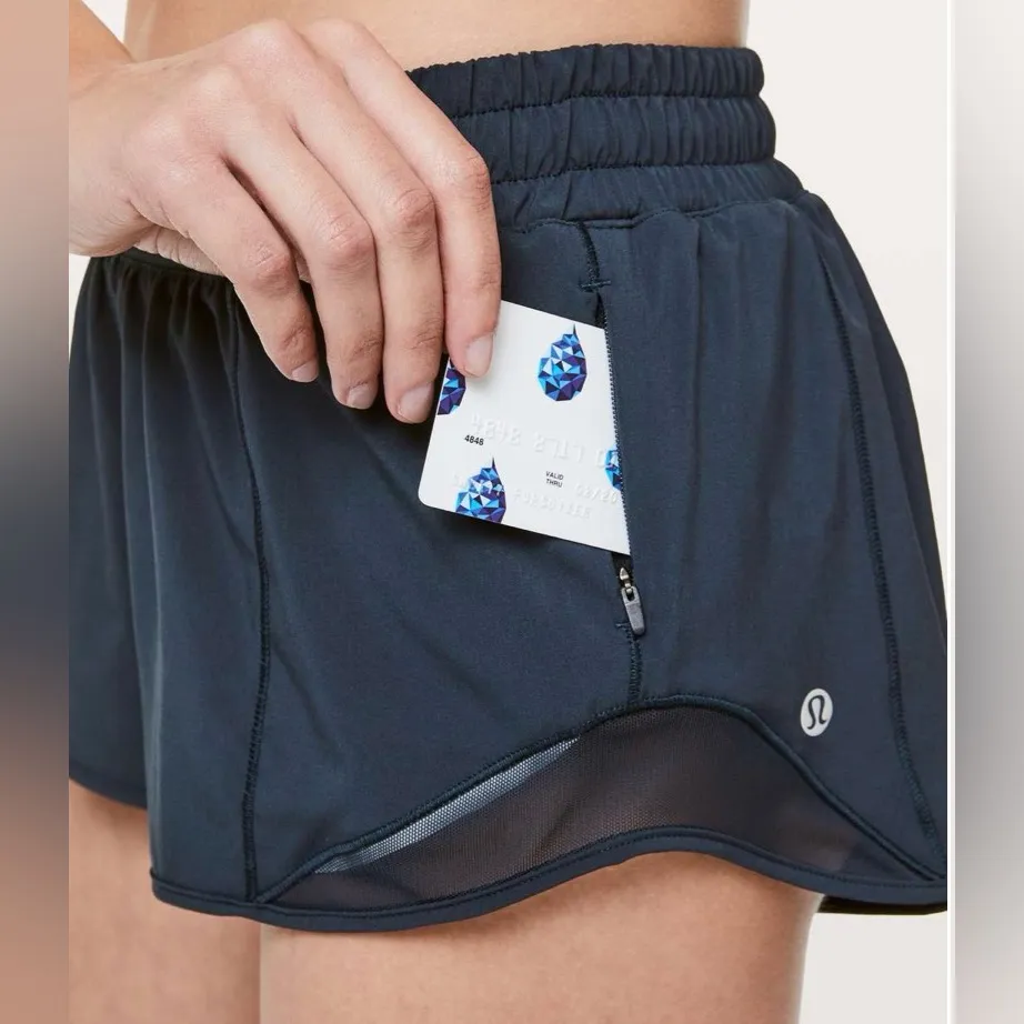 Lululemon  hotty hot shorts - Image 2