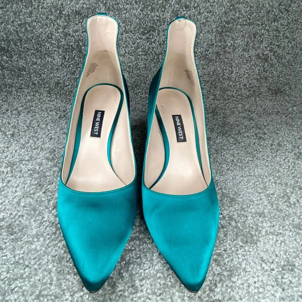 Nine West Women Heels Shoes Size 7 1/2 M Decorative Details on Back Closed Toe - Image 4