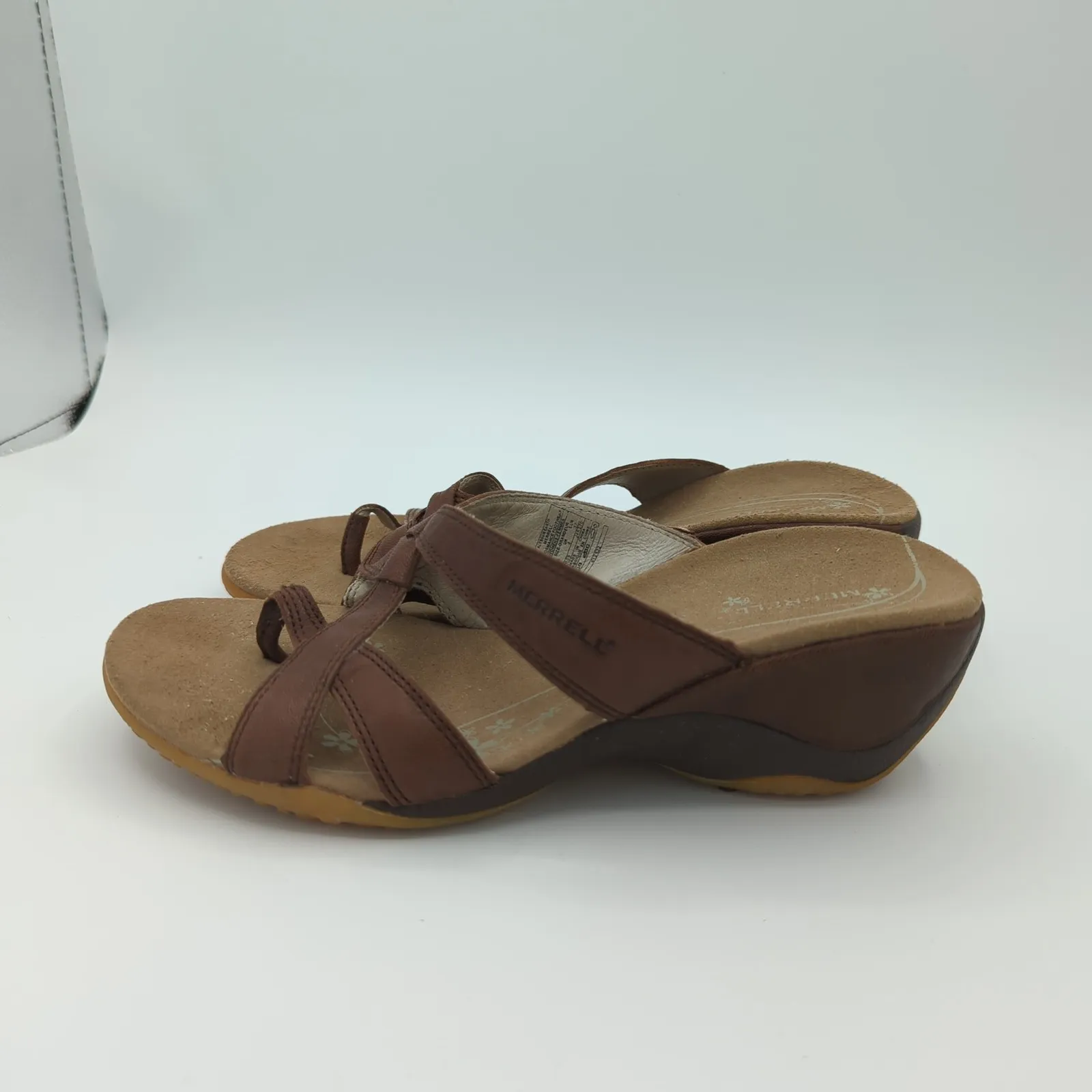 Merrell Alyssum Earth Leather Wedge Thong Sandals Women Size 6 Brown - Image 2