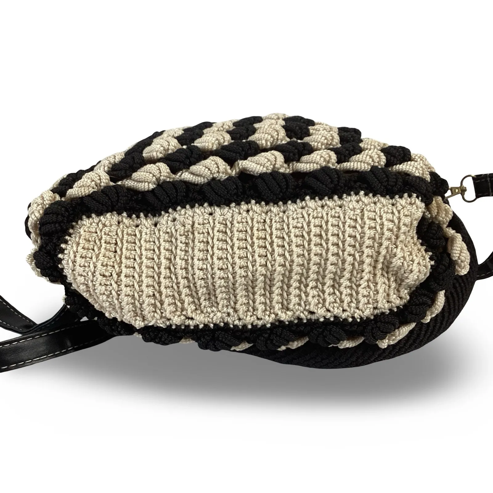 Black and Cream Woven Handbag - Image 6