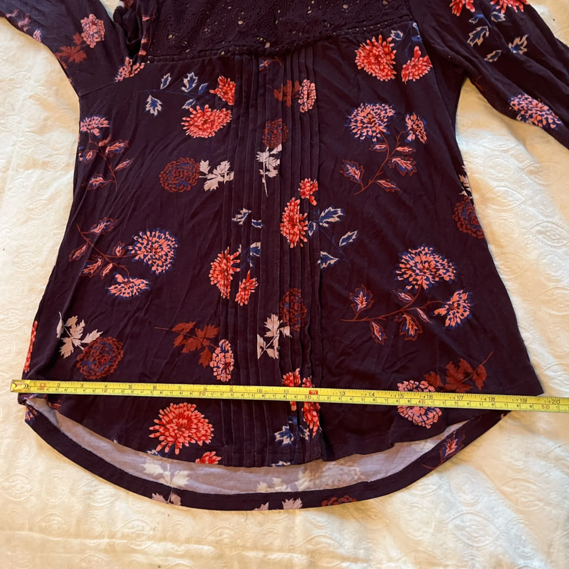 Floral Daniel Rainn Women's Top size medium - Image 5