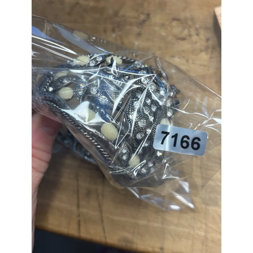 Vintage Silver - Image 11