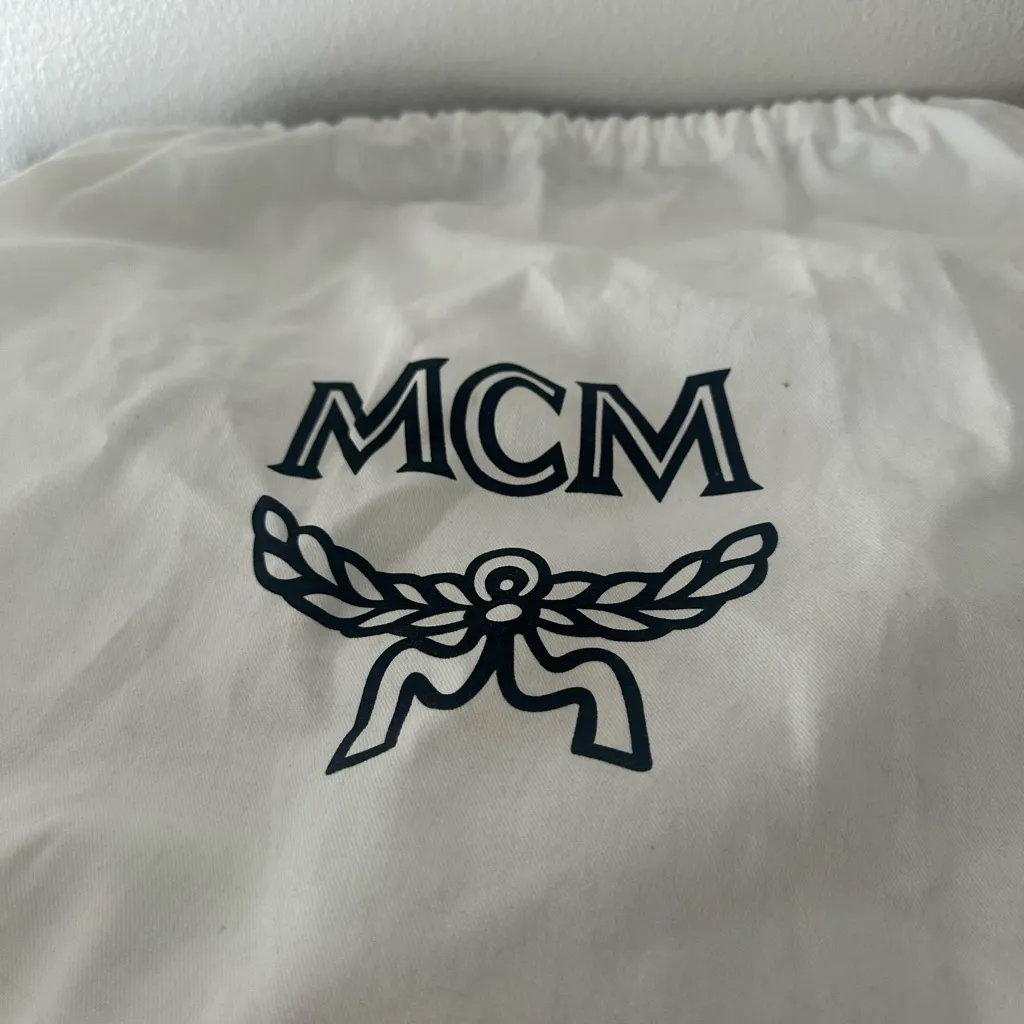 MCM Vintage Jacquard Logo Tote - Image 4