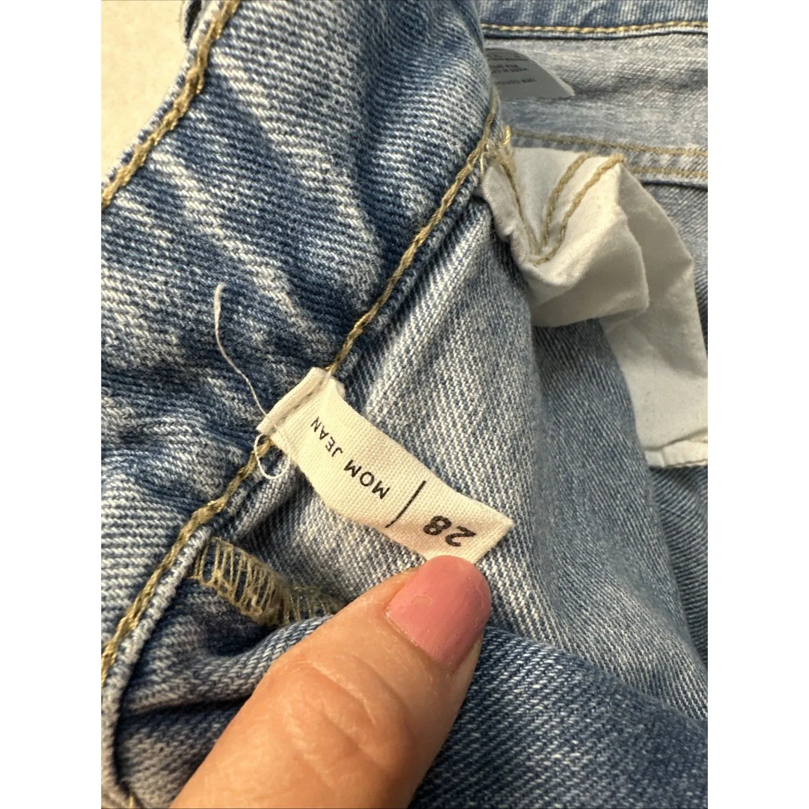 PacSun High Rise Distressed Mom Jeans Womens Size 28 Medium Wash Denim New - Image 4