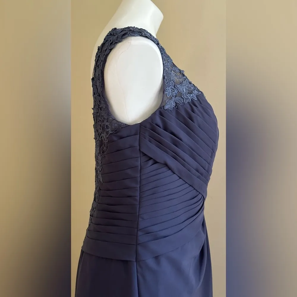 JJ’s House NWT Mauve Lace Stormy Blue Chiffon Draped V Neck Folral Dress Sz 14. - Image 7