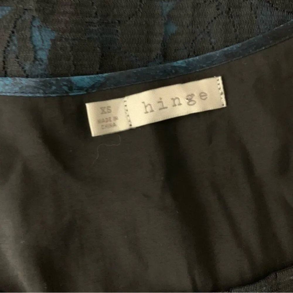 Hinge Blouse Top XS Blue Black Lace Short Sleeve‎ Elegant Party Shirt - Image 4