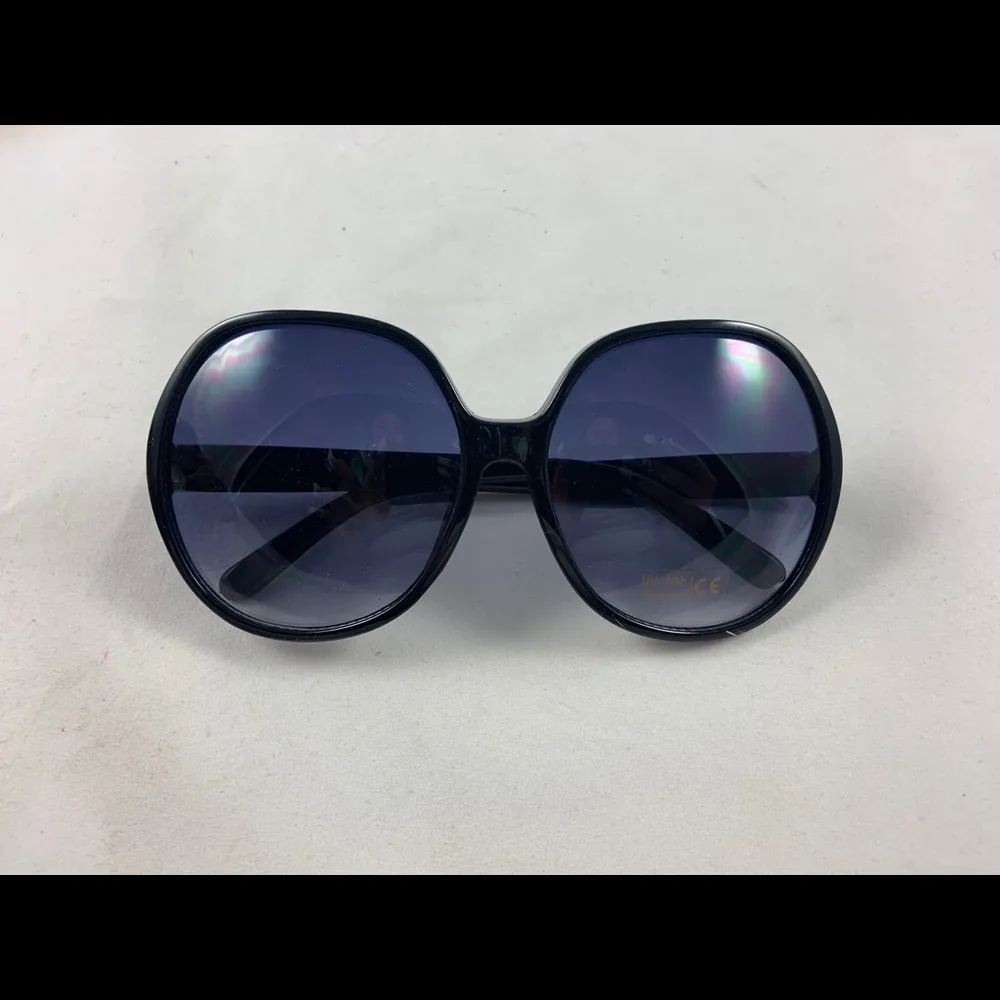 Vintage 80s Abstract large round sunglasses - Image 2