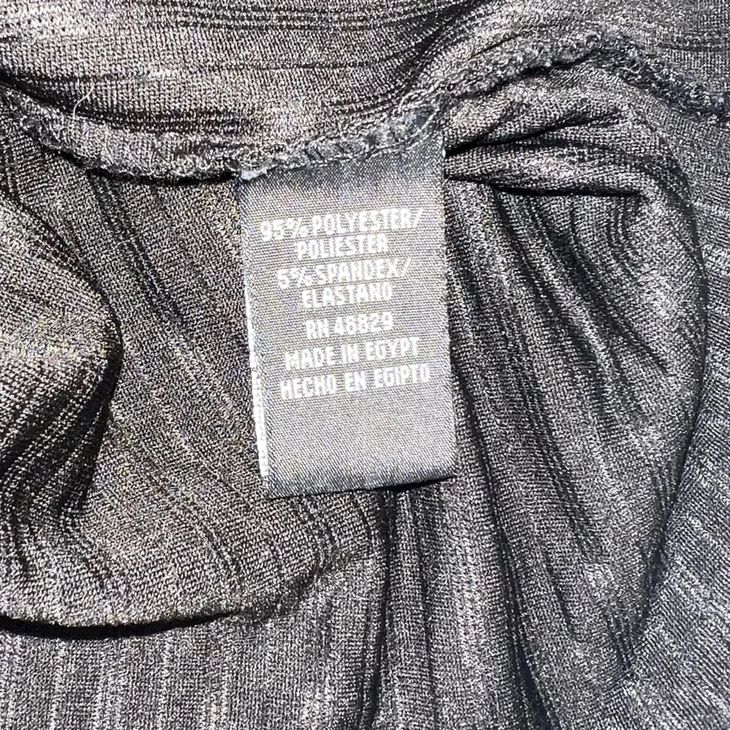 Elegant Black Button - Image 4