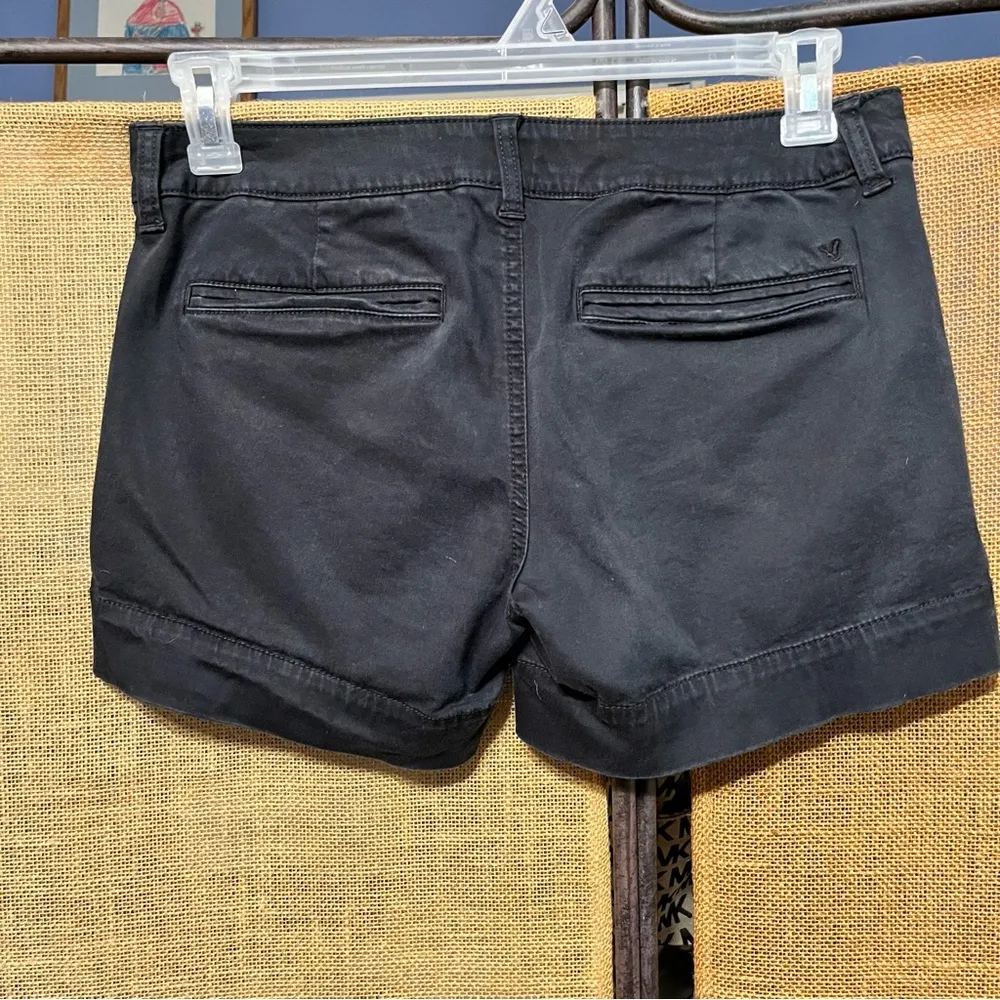 American Eagle Women's Black Shorts - Image 6