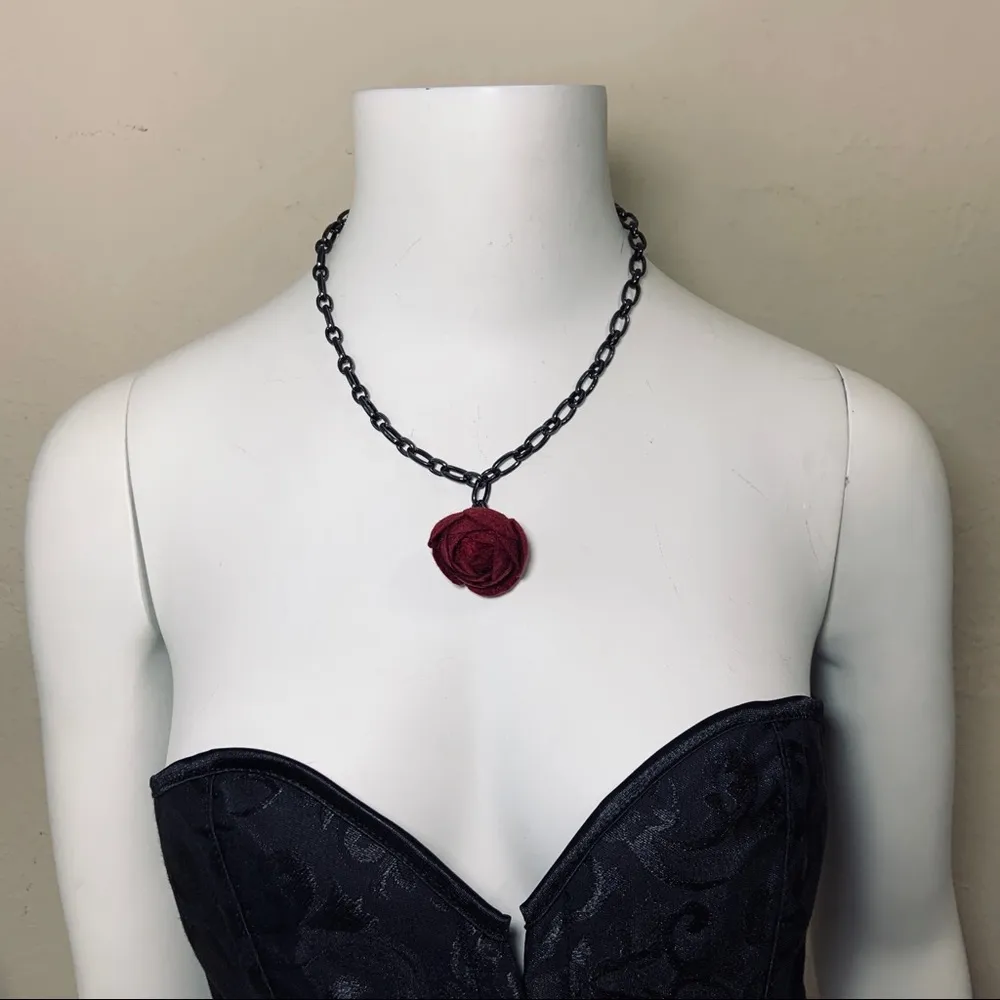 Red Rose Goth Punk Chunky Necklace New - Image 13