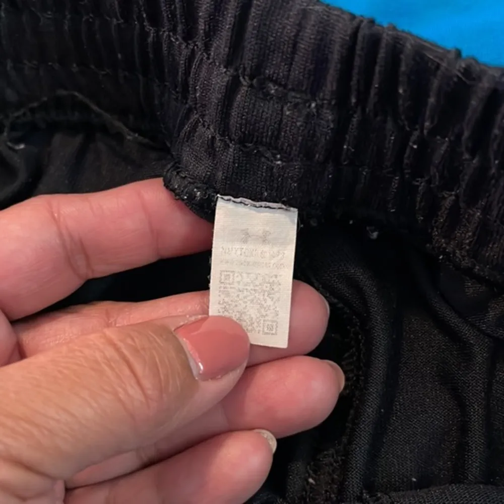 Under Armour  Teal Tank Top & Black Running Shorts Size Small EUC #4355 - Image 4