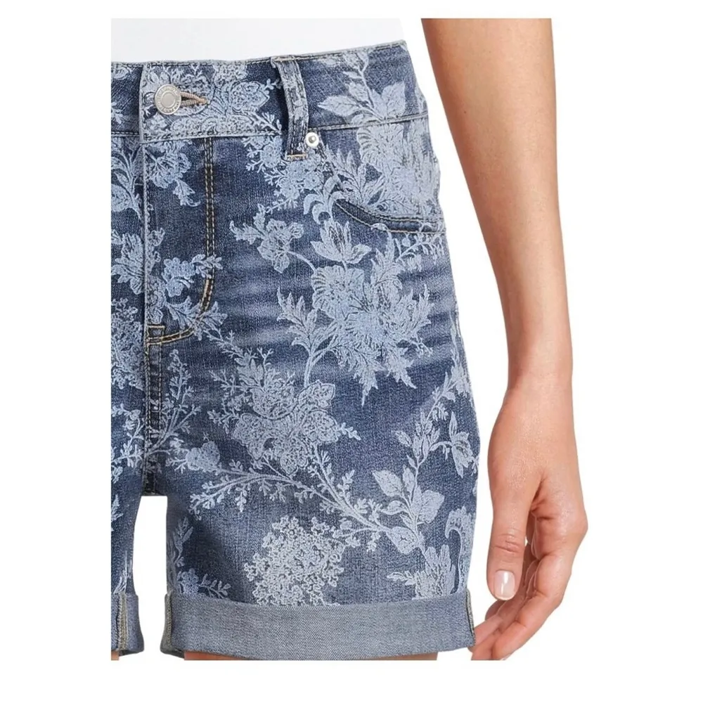 TIME and TRU Printed Denim Shorts With Pockets Size 8 Womens 5 Pockets New - Image 3