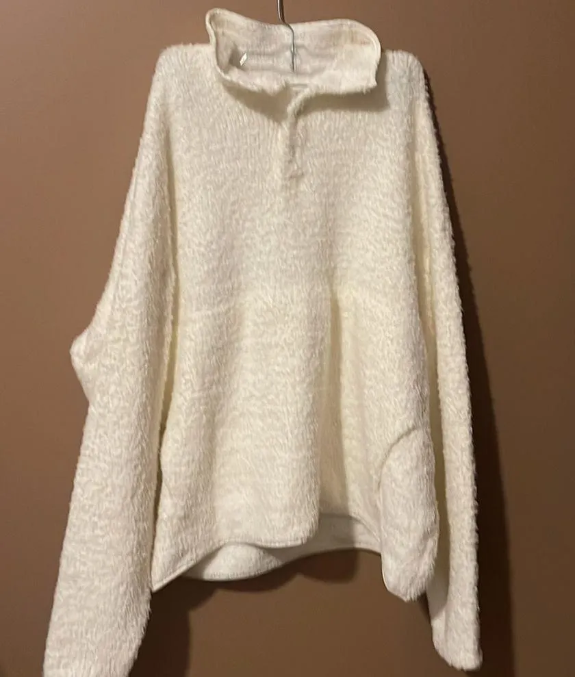 SKIMS NWOT  cozy Sherpa - Image 6
