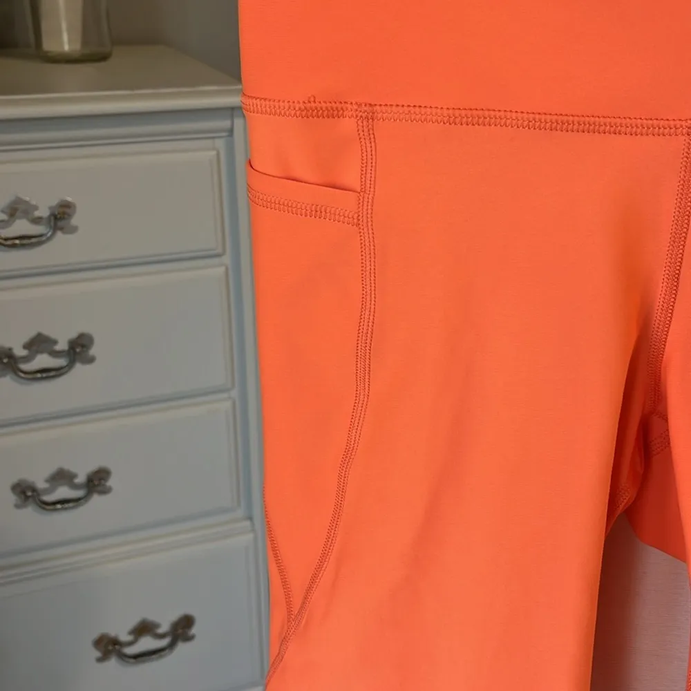 Old Navy Bike Shorts Coral Orange Cargo High Rise Womens Medium - Image 2