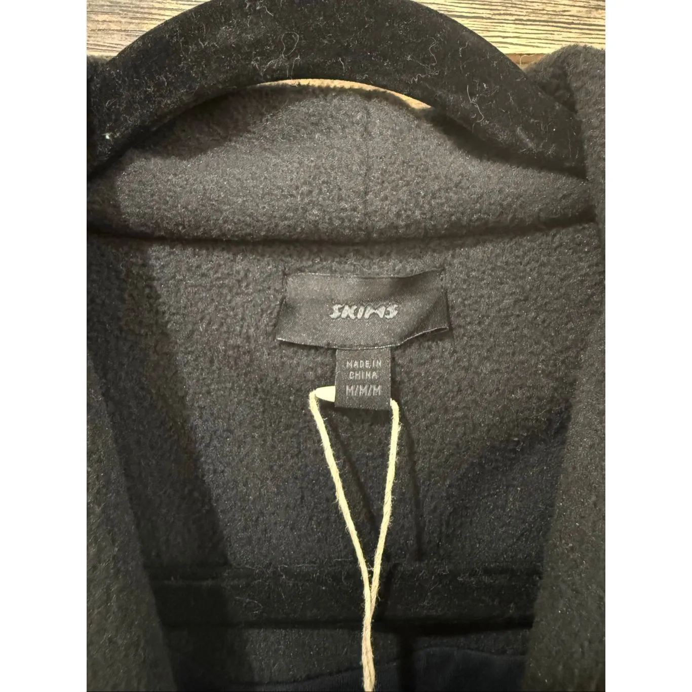 SKIMS by Kim Kardashian NWT Fleece Wrap Belted Jacket Onyx Black size Medium M - Image 4