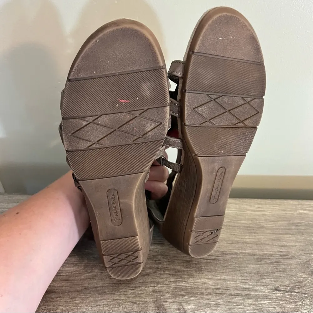 Wear Ever by BareTraps Fenma Metallic Strappy Sandals Women’s Size 7 - Image 6