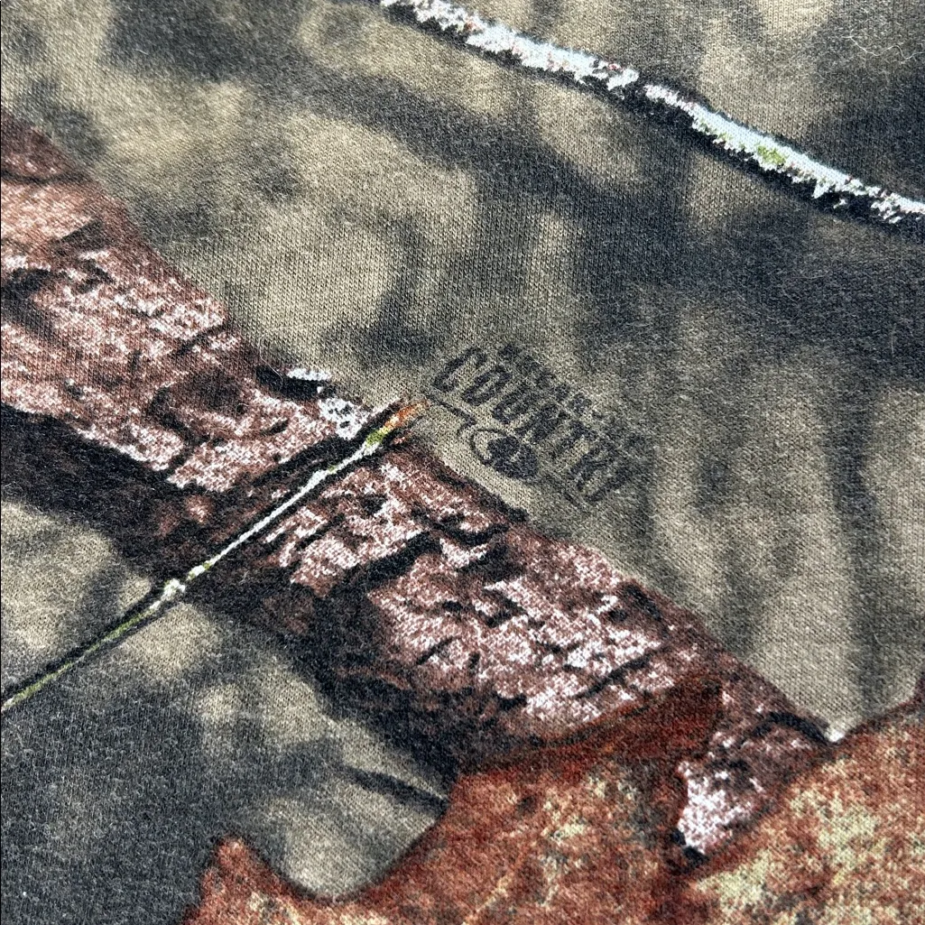 Mossy Oak women’s leaf woods, camo brown green hunt camp cotton blend T-shirt S - Image 3