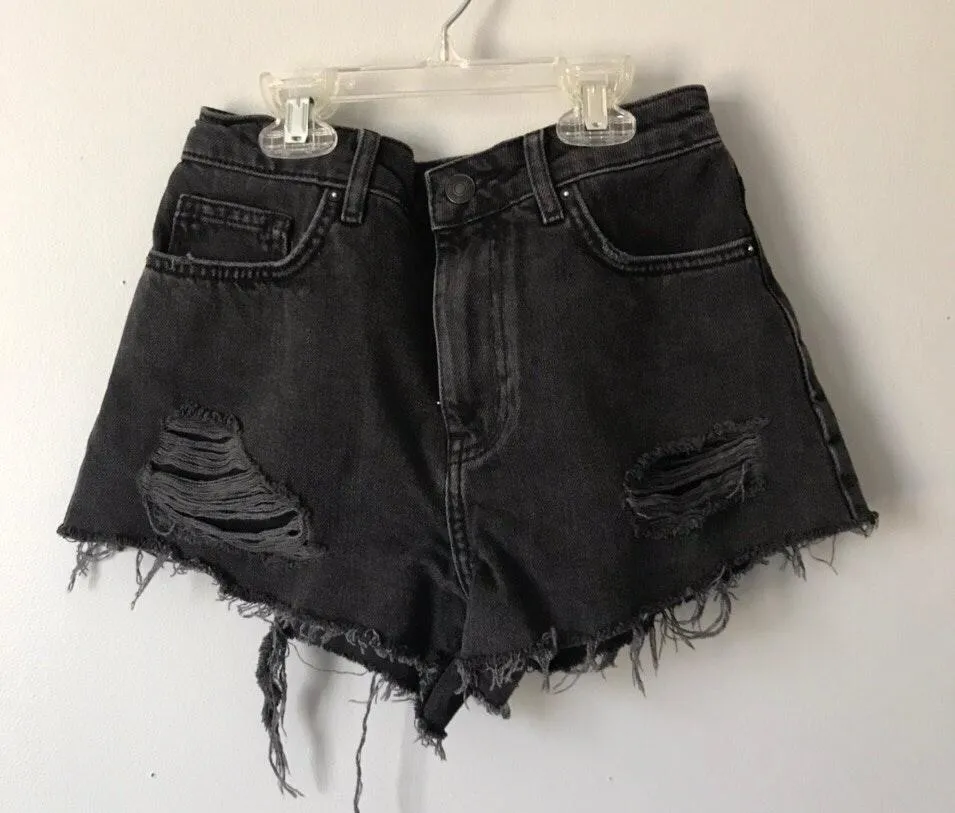 Forever 21 Black denim Shorts - Image 2