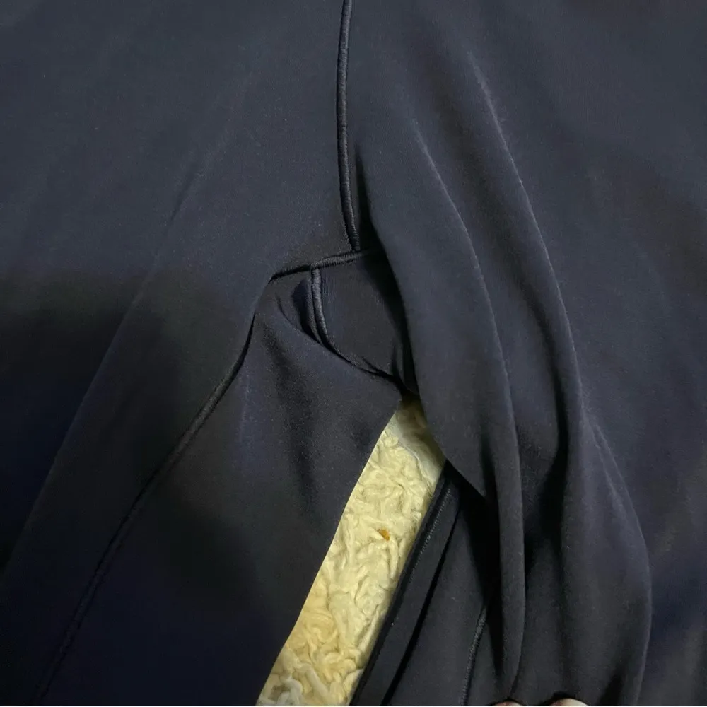 Aerie Chill Play Move Navy leggings size medium - Image 3