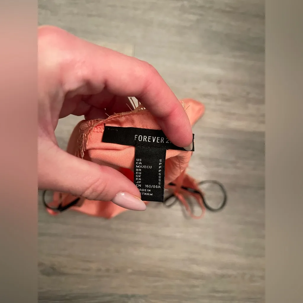 NWT 3 FOREVER 21  LACE SATIN CAMI TOPS S - Image 11