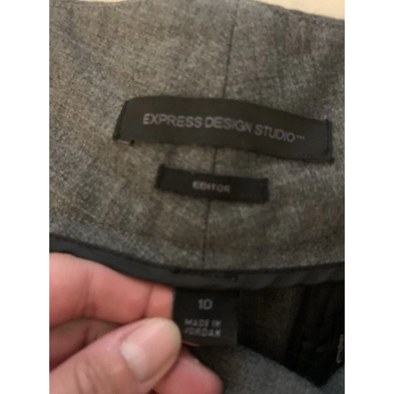 Express Design Studio Womens Size 10 Editor Cropped Dress Pants CUFFED Gray - Image 6