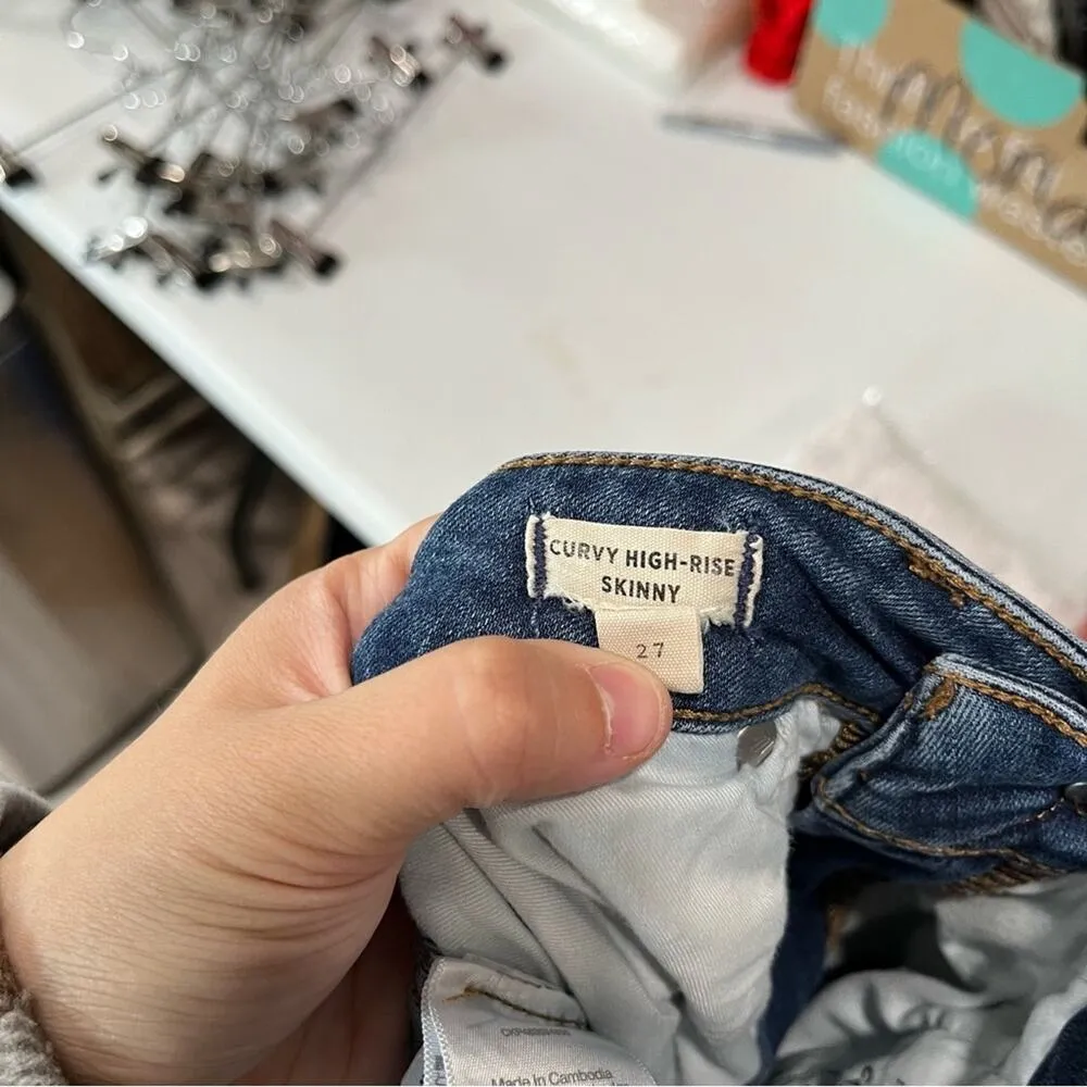 Madewell Curvy High-Rise Skinny Jeans in Coronet Wash NG284 - Image 6