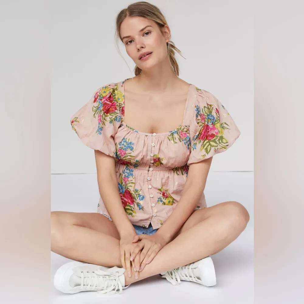 B18 Anthropologie Love the Label Rosette Babydoll Blouse Size Small - Image 5