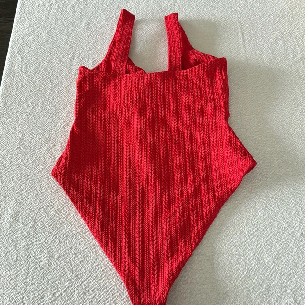 Beach Riot Tyler Texture One-Piece Swimsuit, Red, Size Large, $168 - Image 6