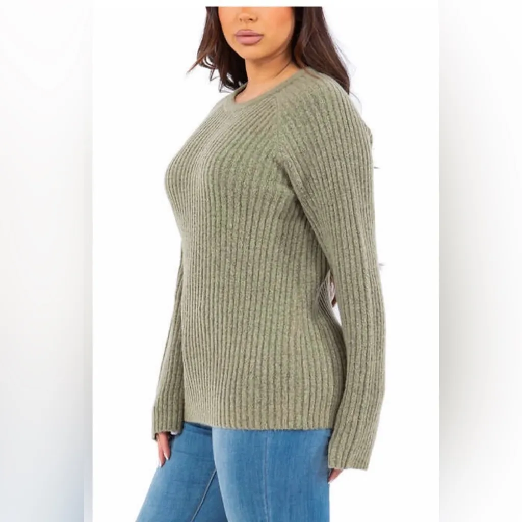 NWT Fever Ribbed Crewneck Sweater with Bell Sleeves Size Medium Green - Image 5