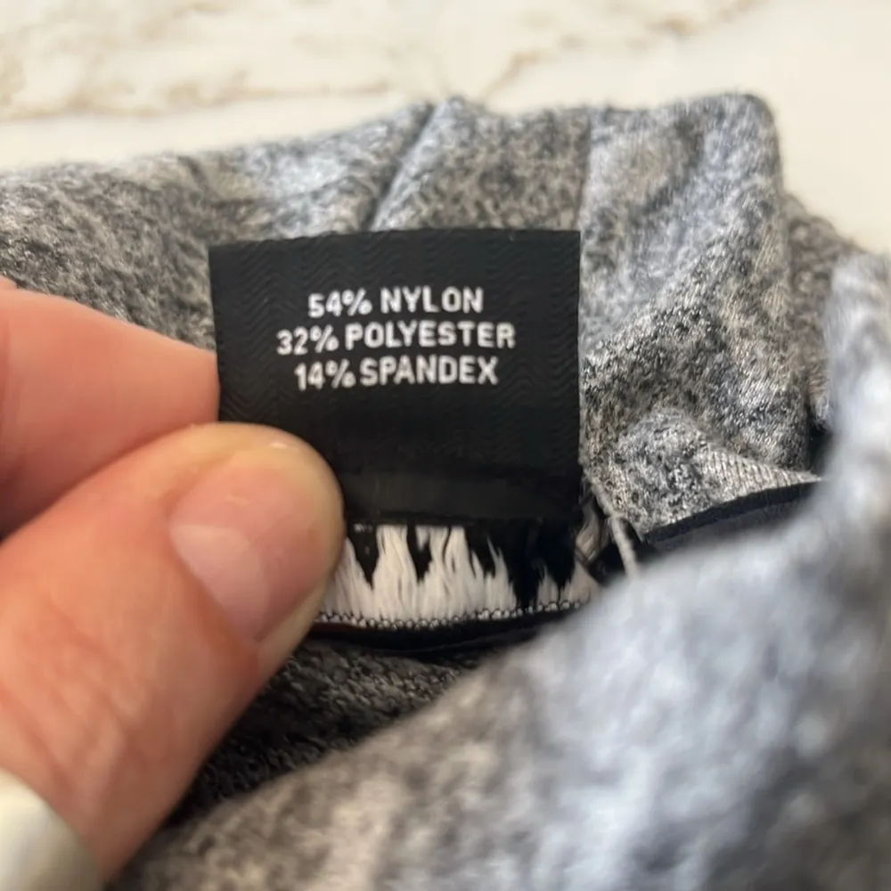 Women’s Kyodan Outdoor Pullover Thumbhole Gray Sweatshirt - Image 3