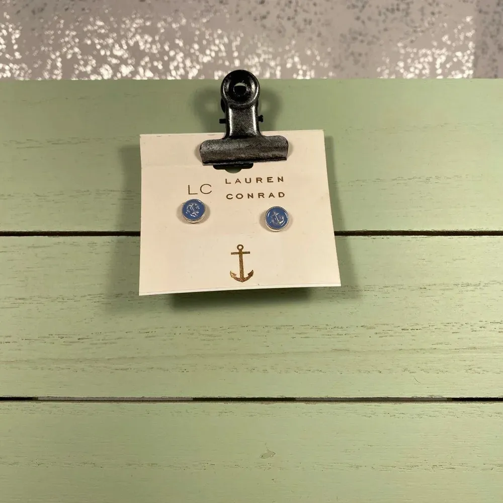🆕 LC Lauren Conrad Silver & Blue Anchor Earrings - Image 3