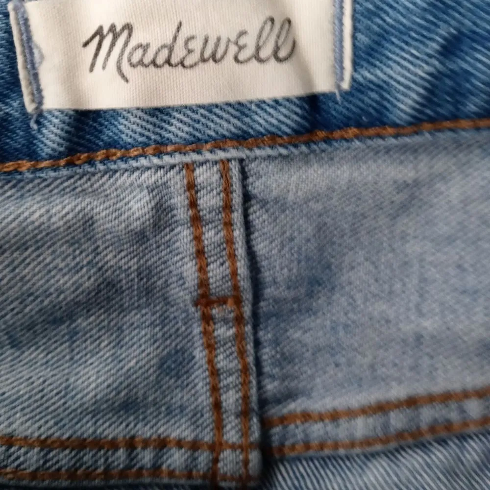 Madewell relaxed denim shorts size 24 - Image 6