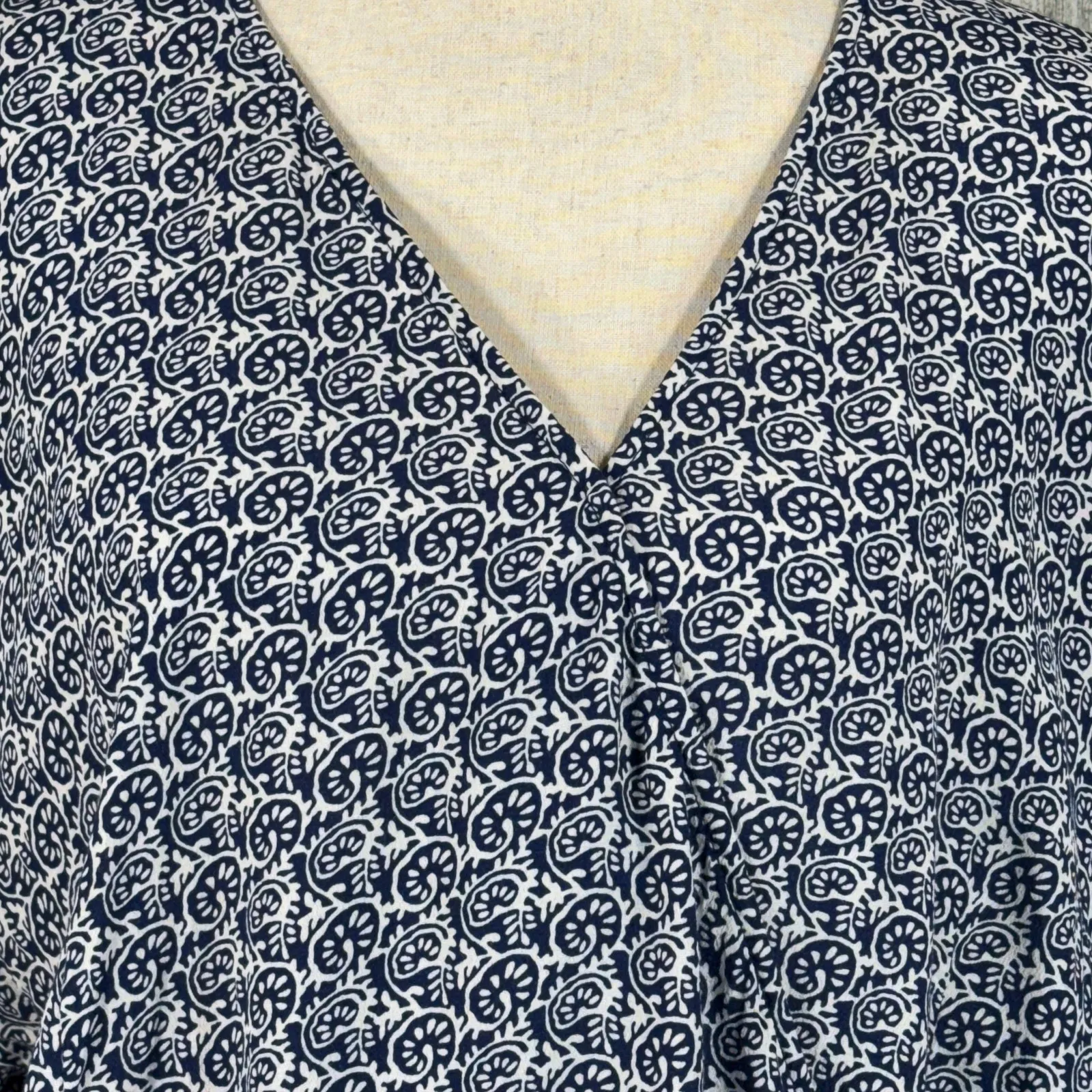 Talbots X-Large Faux Wrap Top Geometric Surplice V-Neck Dolman Elbow Sleeves - Image 2