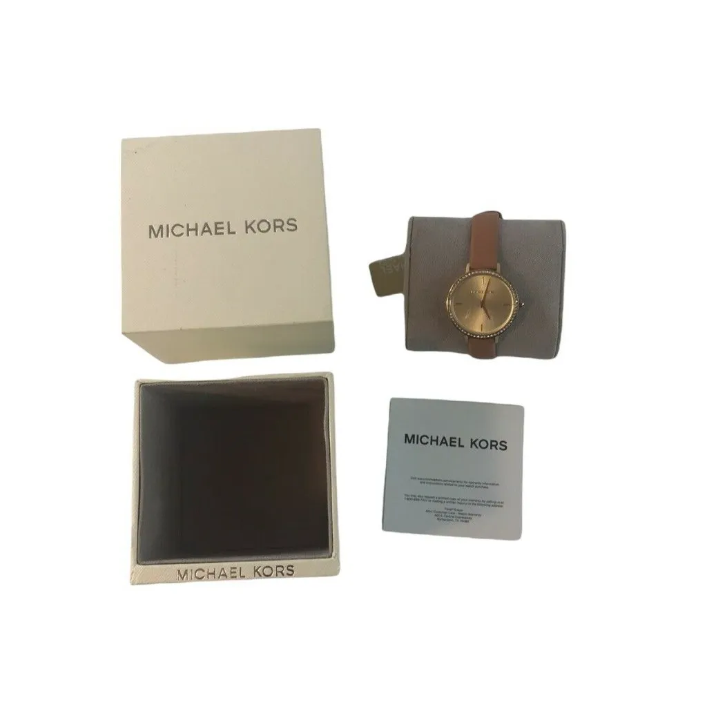 Michael Kors Beige and Rose Gold Women's Watch - Image 3