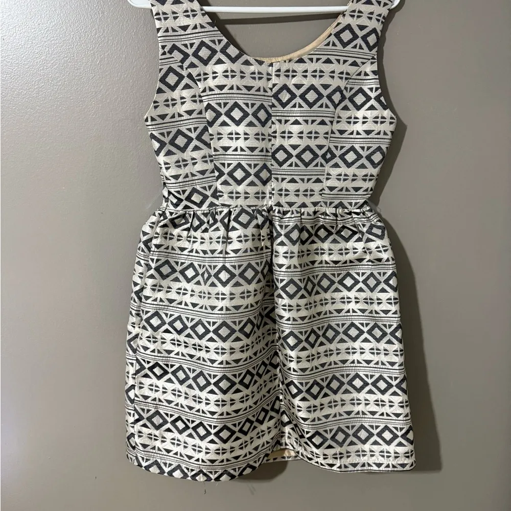 Freeway Black and Cream‎ Geometric Dress - Image 2