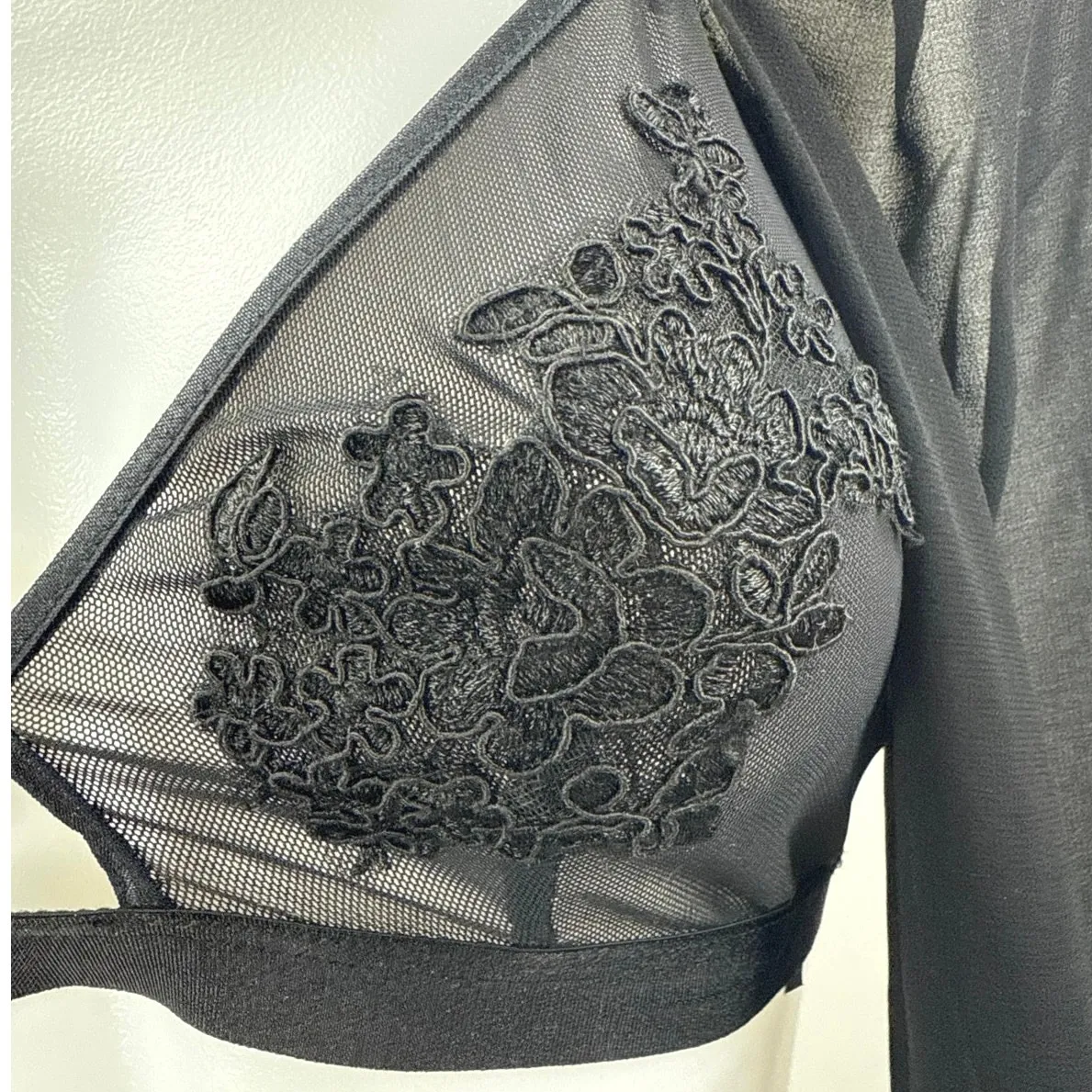 Urban Outfitters Black Embroidered Floral Long Sleeve Sheer Mesh Crop Top S - Image 3