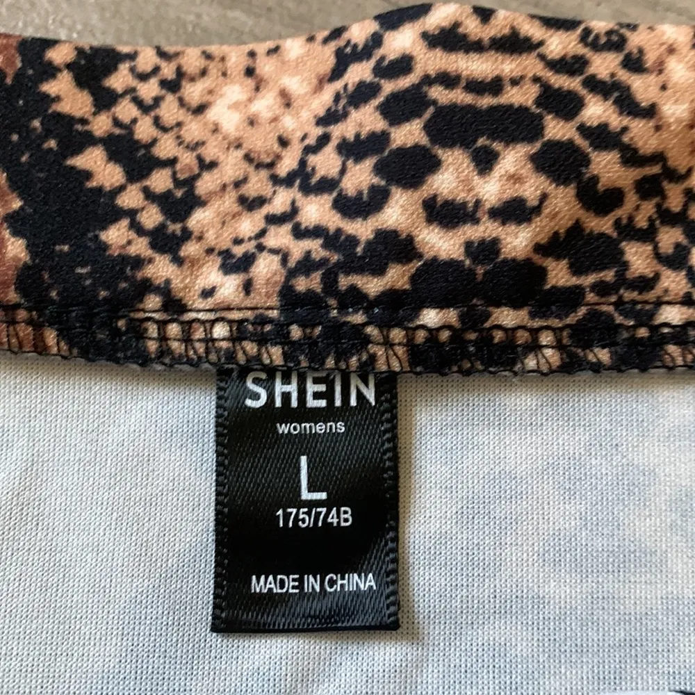 SheIn  snake print mini skirt - Image 2