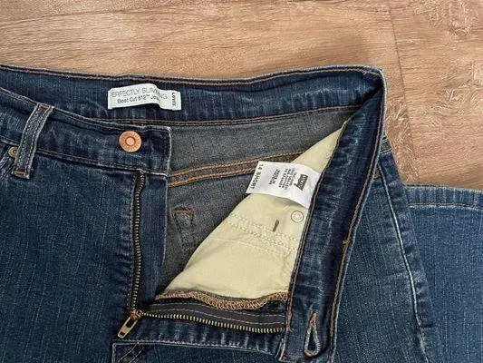 512 Women’s Perfectly Slimming Bootcut Jeans 14S - Image 9