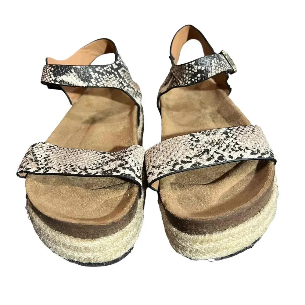 Qupid Women's Ankle Strap Snakeskin Pattern Flat Sole‎ Sandals Size 10 - Image 2