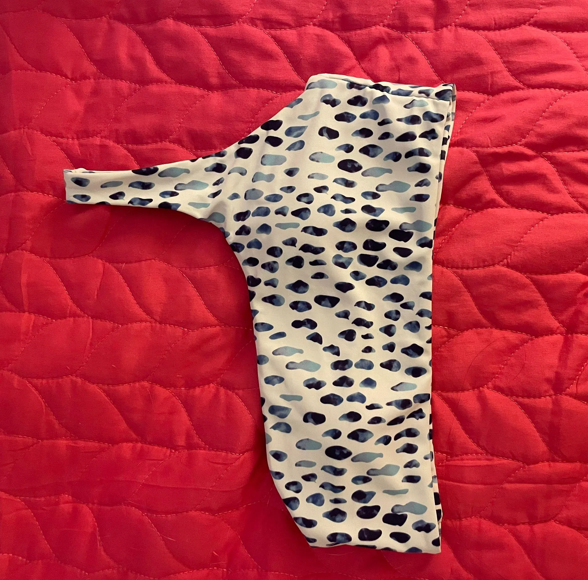 blue and white bikini one shoulder top - Image 4