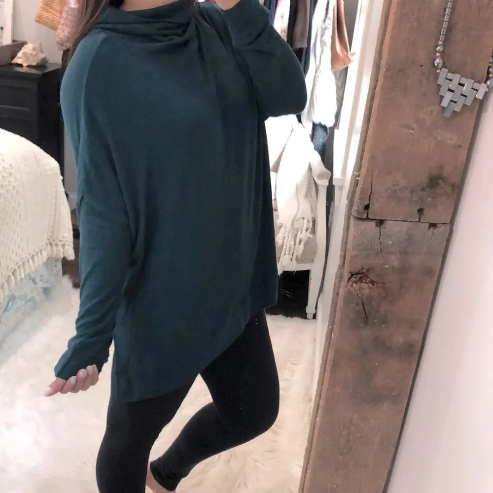 INLOOM small mock turtleneck new with tags - Image 4