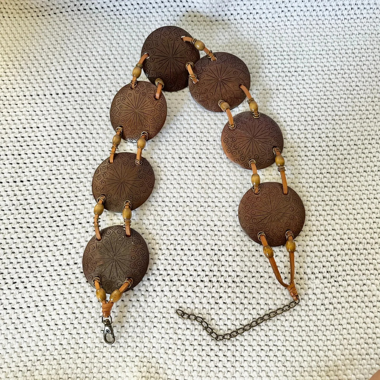 Vintage Unmarked Leather Double Strap Wooden Carved Medallion Disc Waist Belt OS Brown - Image 5