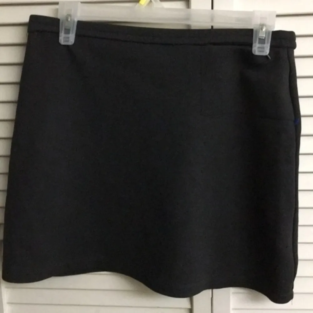 Express Ladies Skirt - Image 5