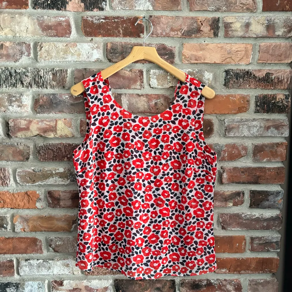CAbi 5356 Poppies Flipside Red Floral Ruffle Sleeveless Blouse Tank Top, M - Image 2